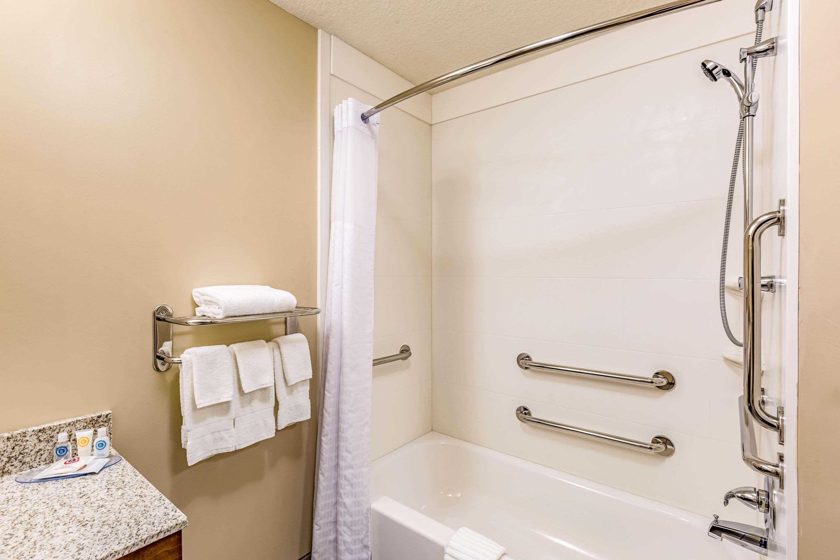 Comfort Inn Altoona-Des Moines מראה חיצוני תמונה