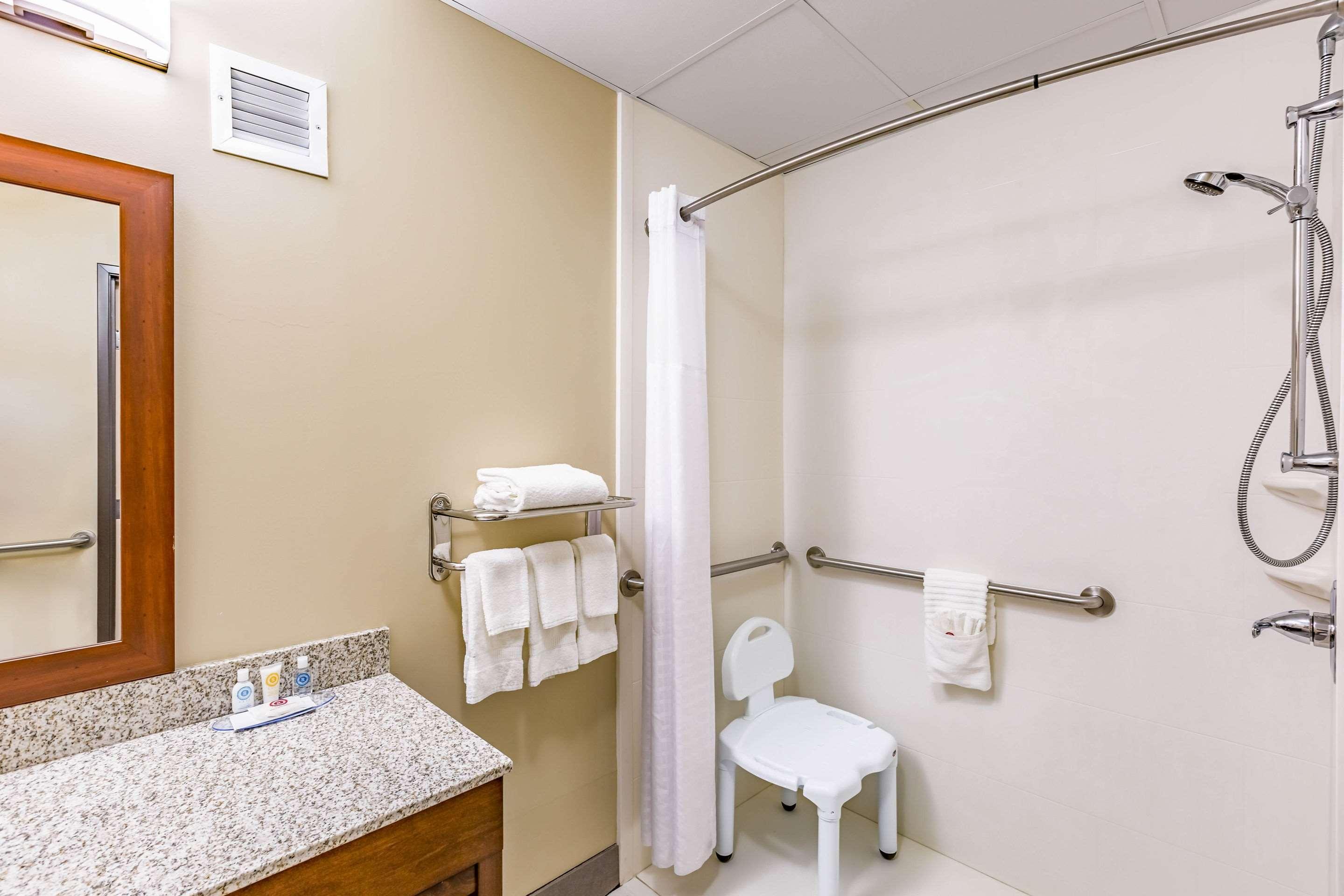 Comfort Inn Altoona-Des Moines מראה חיצוני תמונה