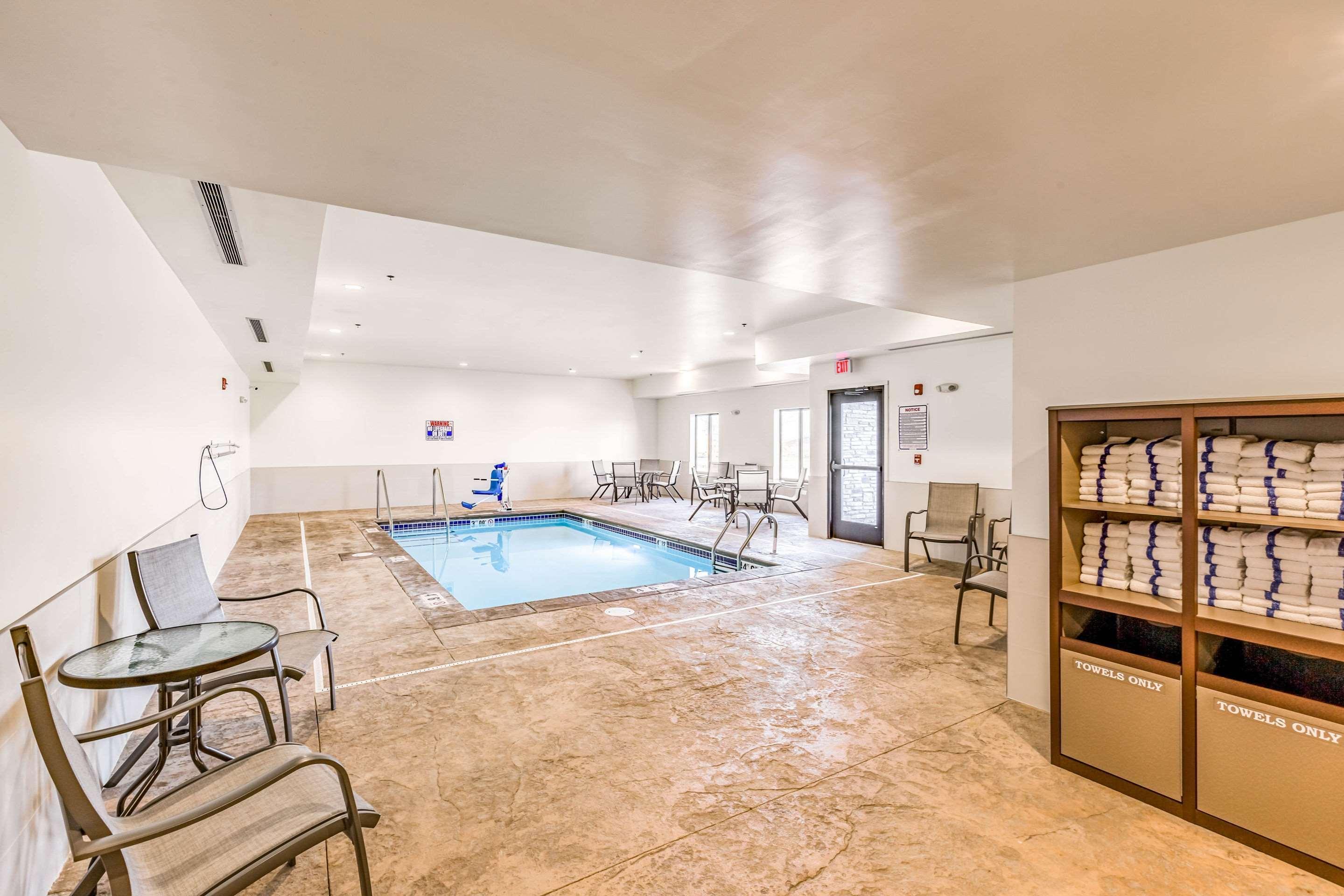 Comfort Inn Altoona-Des Moines מראה חיצוני תמונה