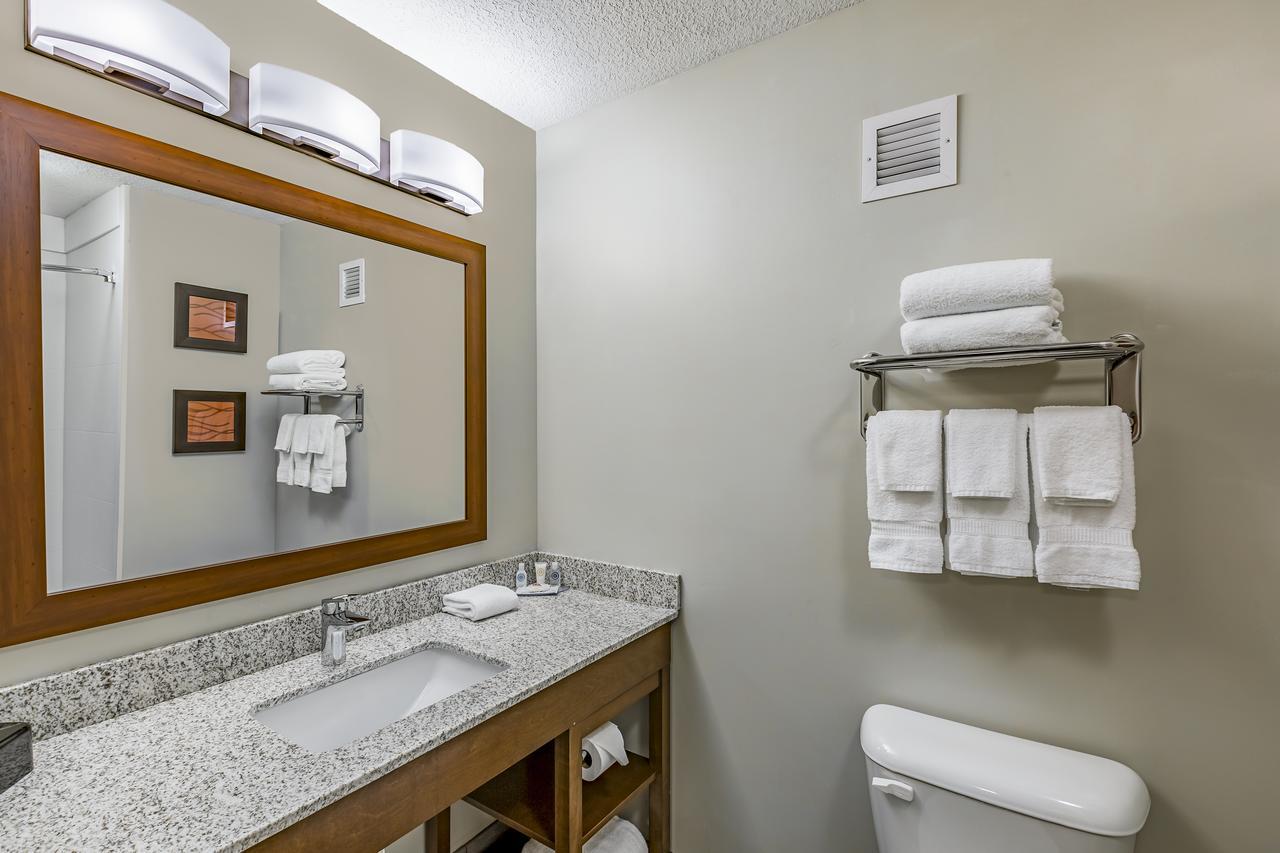 Comfort Inn Altoona-Des Moines מראה חיצוני תמונה